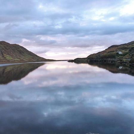 Louisburgh Cottages エクステリア 写真