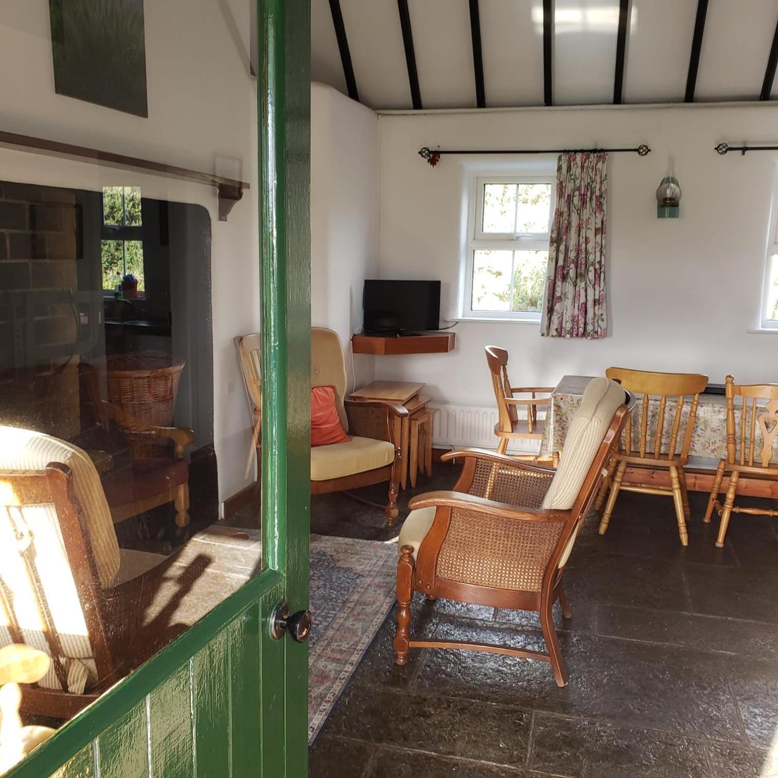 Louisburgh Cottages エクステリア 写真